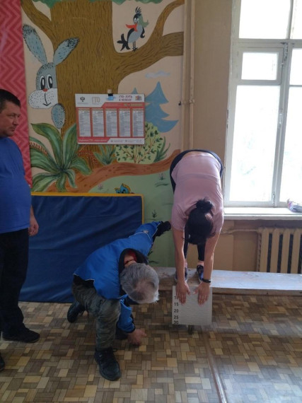 Сотрудники пожарной части п. Ильинское выполнили нормы ВФСК ГТО.
